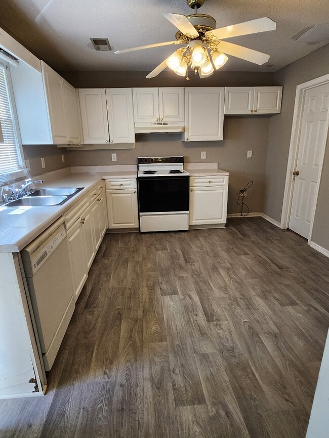 Building Photo - Grayson Valley- 2-Story Townhome