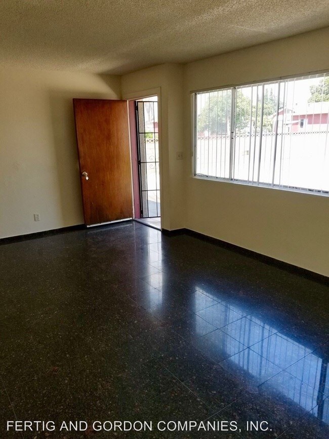 Foto del edificio - 2750-2750 Leafdale Ave