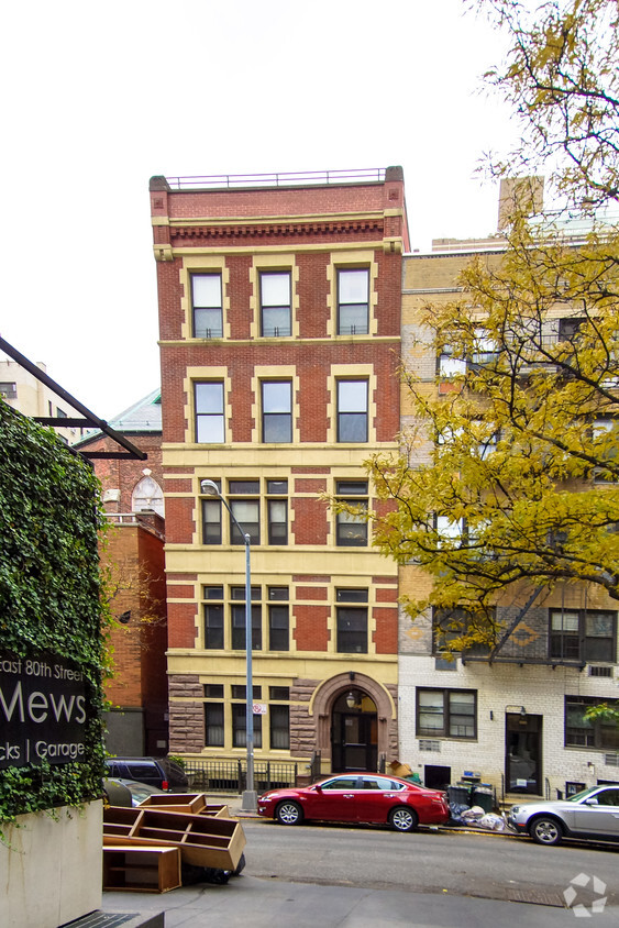 Foto principal - 404 East 80th Street