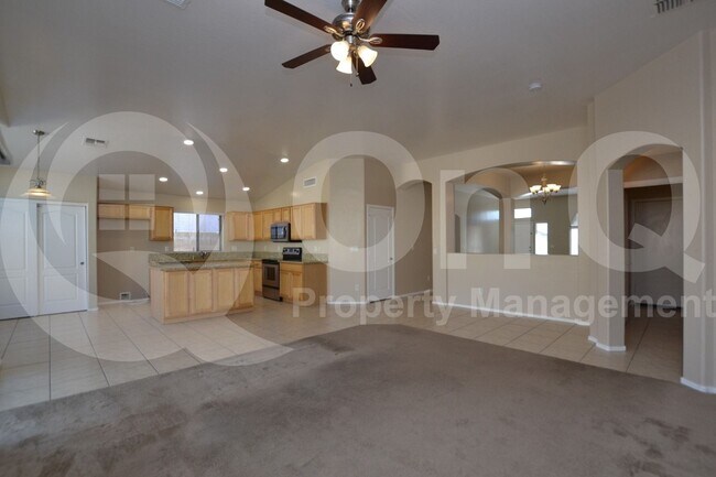 Foto del edificio - 534 E Ironwood Dr