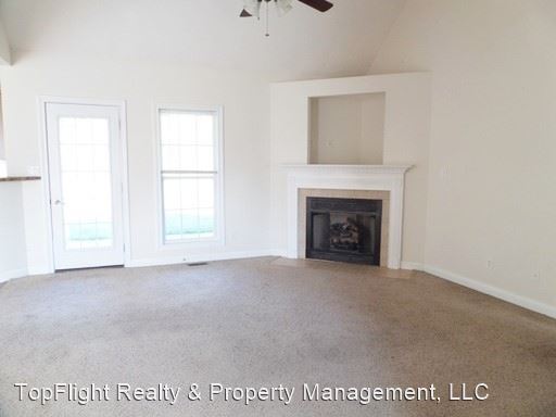 Building Photo - 3 br, 2 bath House - 1371 Mountain Way