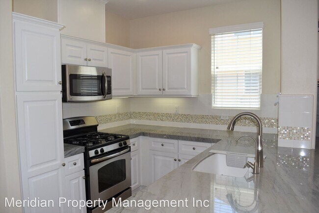 Building Photo - 2 br, 2.5 bath House - 5079 Tranquil Way #102