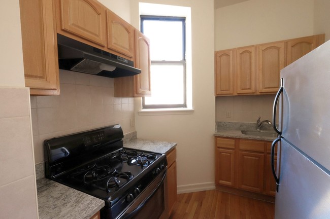 Interior Photo - 211 West 117th Street