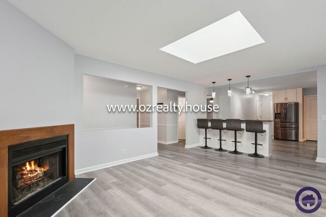 Building Photo - 5537 Willowood Ct
