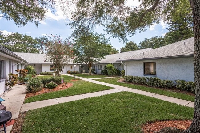 Foto del edificio - 2713 Countryside Blvd