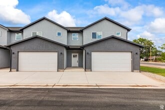 Building Photo - 150 S 100 E