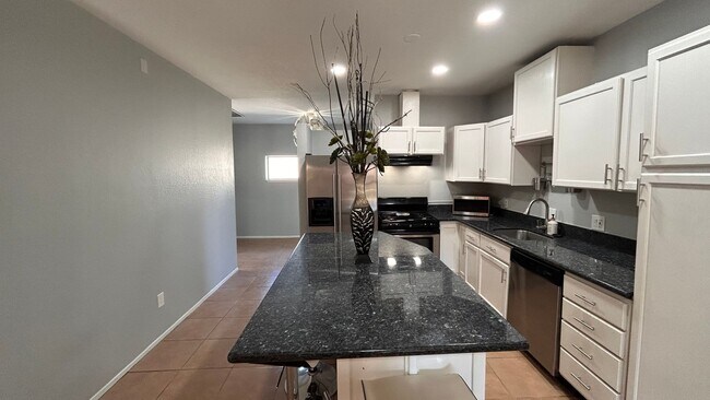 Foto del edificio - 1337 W Orangeburg Ave