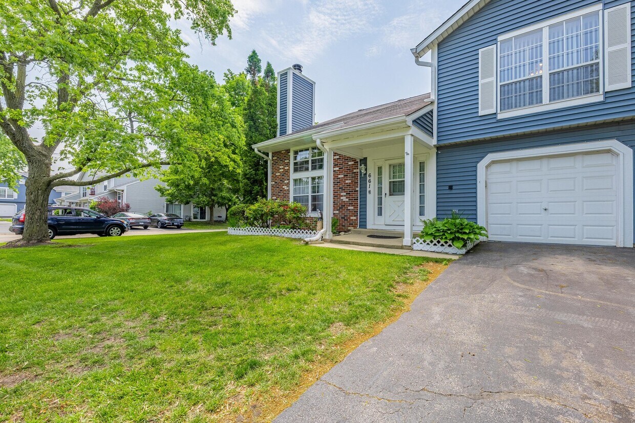 Foto principal - 661 Pontiac Ln
