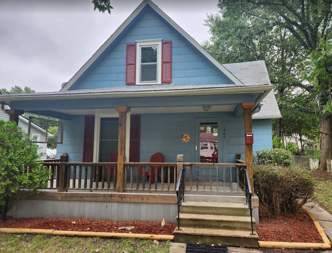 Primary Photo - 1508 SW High Ave