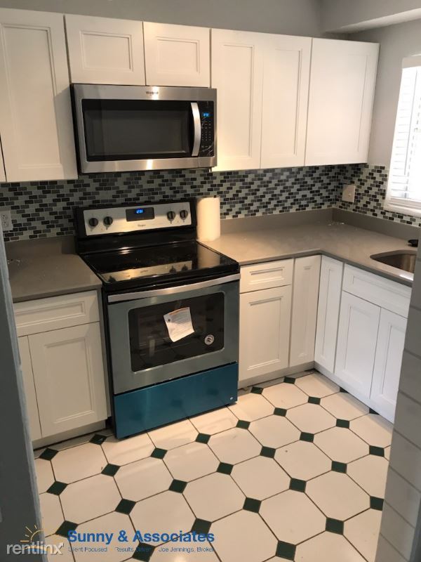 Building Photo - 2 br, 2 bath Condo - 1785 N Andrews Square...