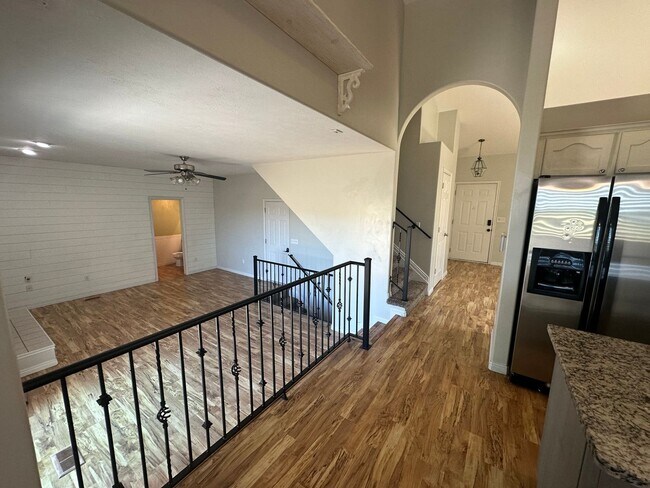 Foto del edificio - Beautiful 4 Bedroom Home in Layton!