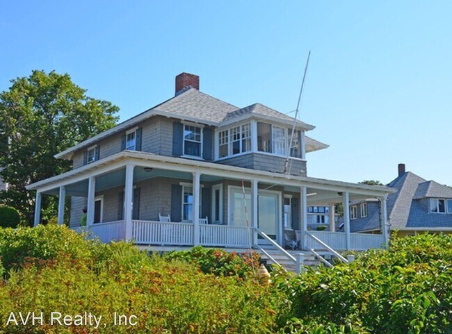 Building Photo - 4 br, 2 bath House - 4 Diamond Avenue