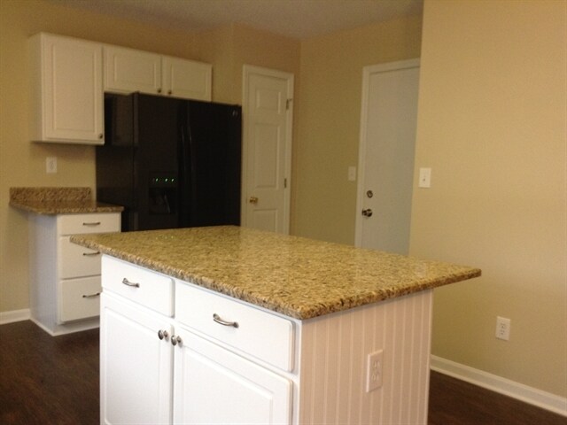 Foto del edificio - 517 Bryson Place