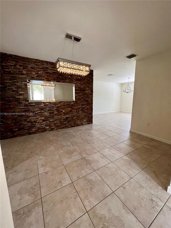Foto del edificio - 15315 SW 173rd St
