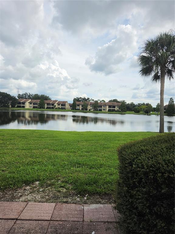 Foto del edificio - 235 Cypress Ln