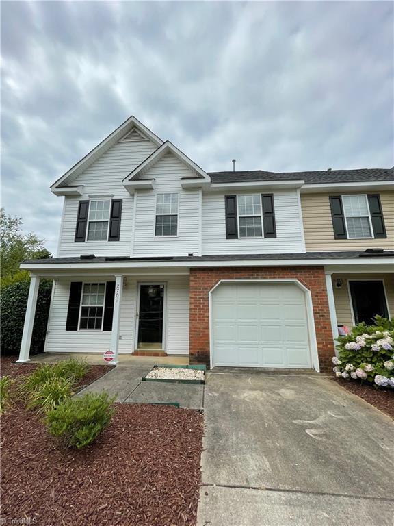 Foto principal - 2701 N Keswick Way