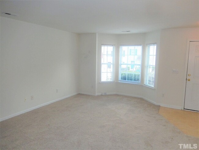 Building Photo - 3020 Barrymore St