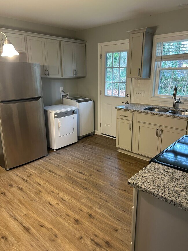 Foto del edificio - 128 Turner St