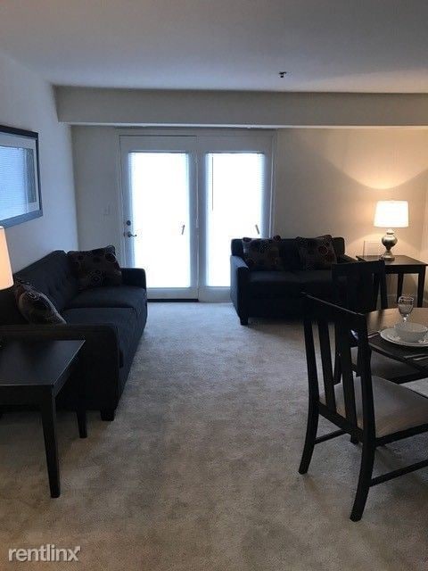 Primary Photo - 200 Valley Dr