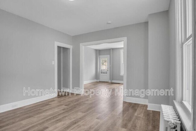 Foto del edificio - 347 W Penn St