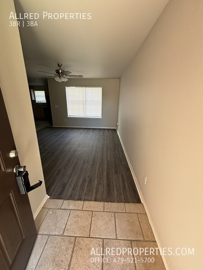 Photo - 954 N Daisy Ln Townhome