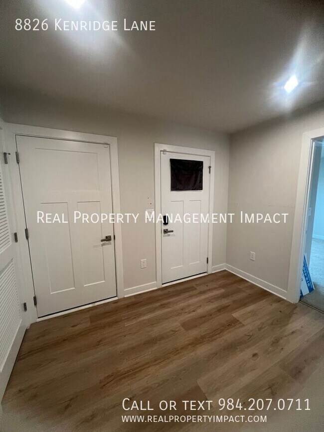 Foto del edificio - 8826 Kenridge Ln