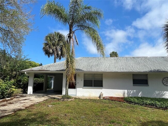 Building Photo - 5521 Queens Ln