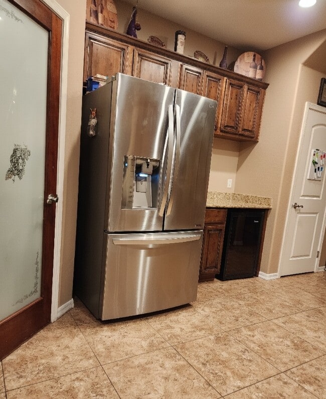 Building Photo - 12616 N 39th St