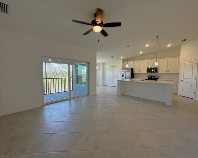 Foto del edificio - 14271 Heritage Landing Blvd
