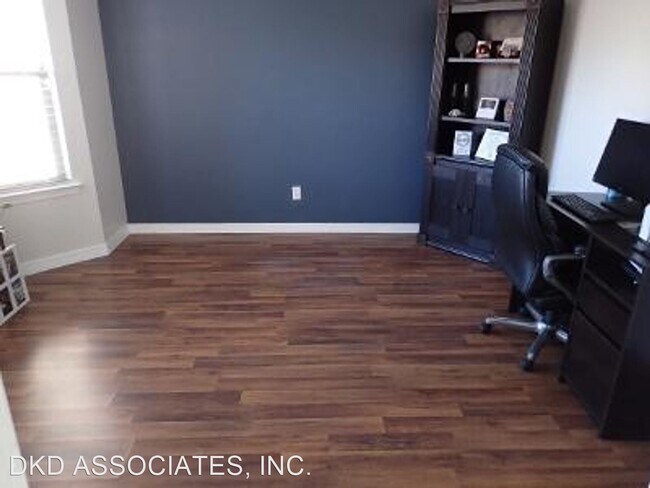 Foto del edificio - 4 br, 2.5 bath House - 3660 TIERRA CALIDA DR