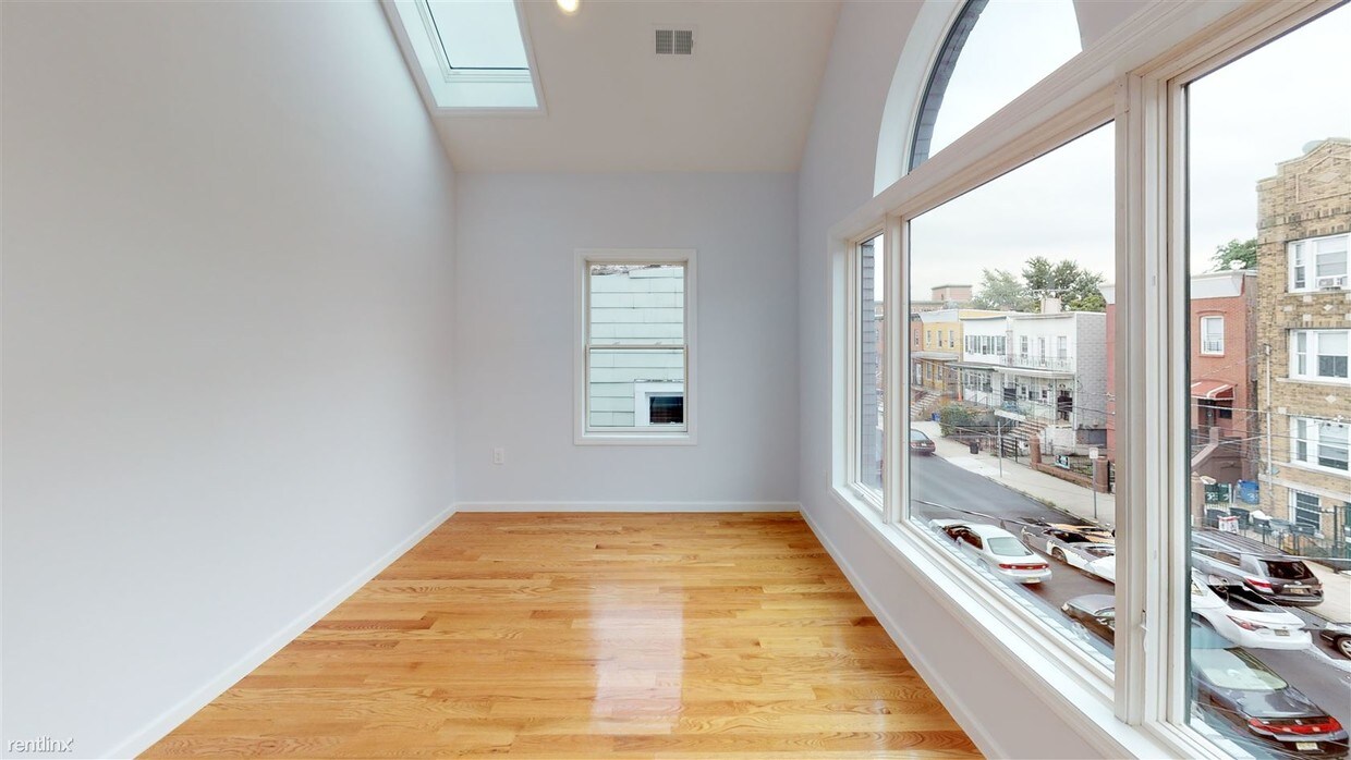 Foto principal - 227 South St