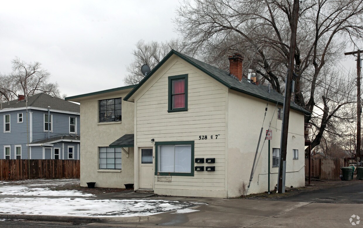 Primary Photo - 528 E 7th St