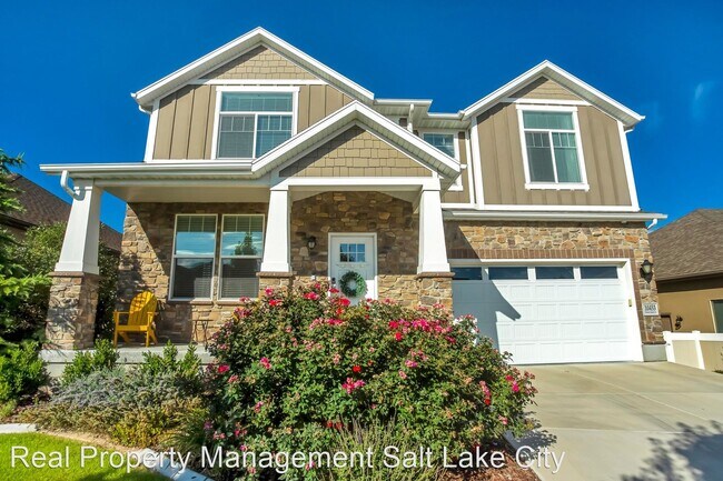 Building Photo - 5 br, 3.5 bath House - 10453 Walnut Canyon Ln