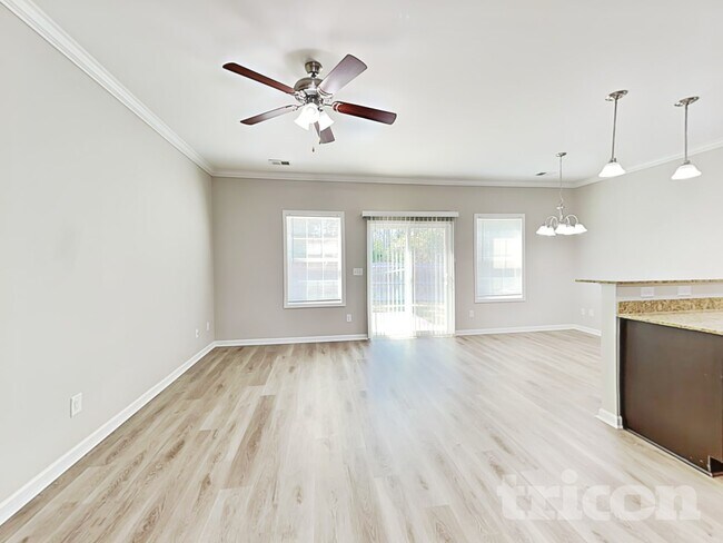 Building Photo - 653 Dawsons Park Wy