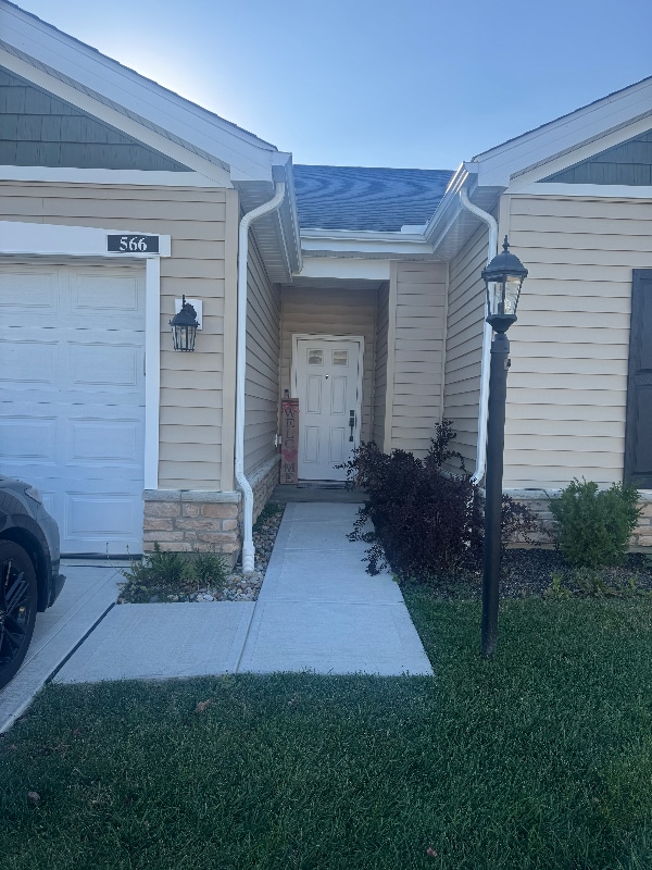 Building Photo - 566 Rochdale Run