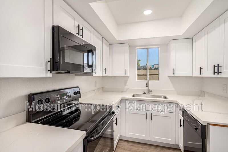 Foto principal - 1215 E Lemon St