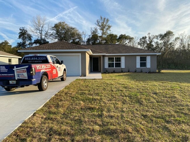 Building Photo - Desirable SW Ocala Neighborhood 3/2/2 **WON"T LAST**