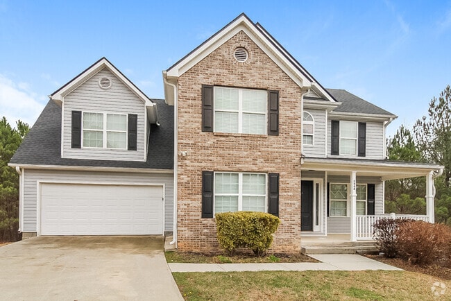 Building Photo - 3668 White Pine Rd