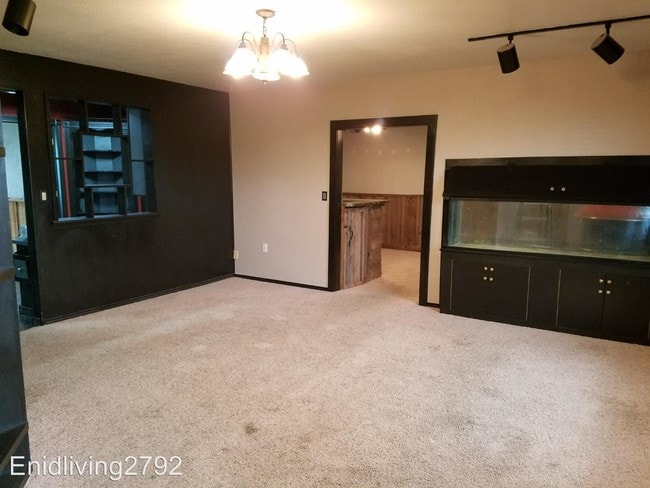 Building Photo - 3 br, 1 bath House - 122 Anthony Dr.