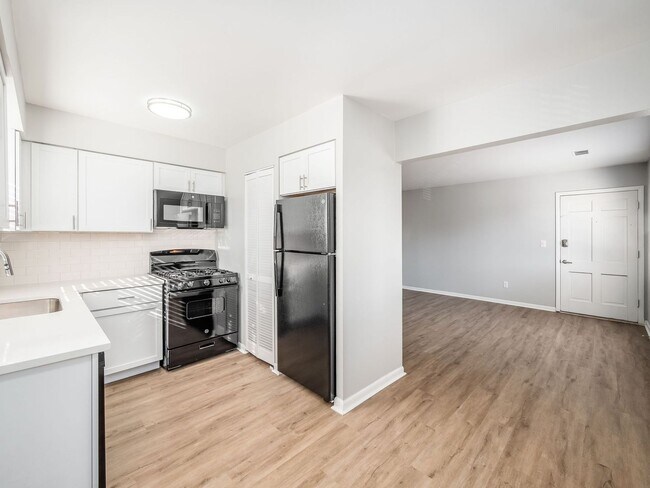 Foto del edificio - 620 Riverview Dr