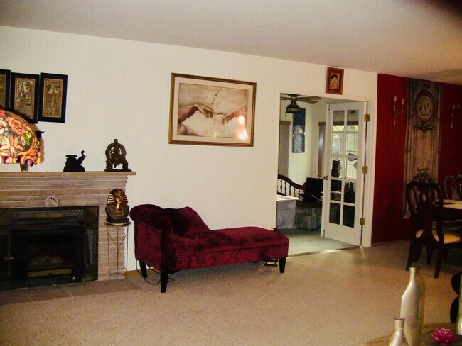 Foto del edificio - 1044 Gloucester Ct