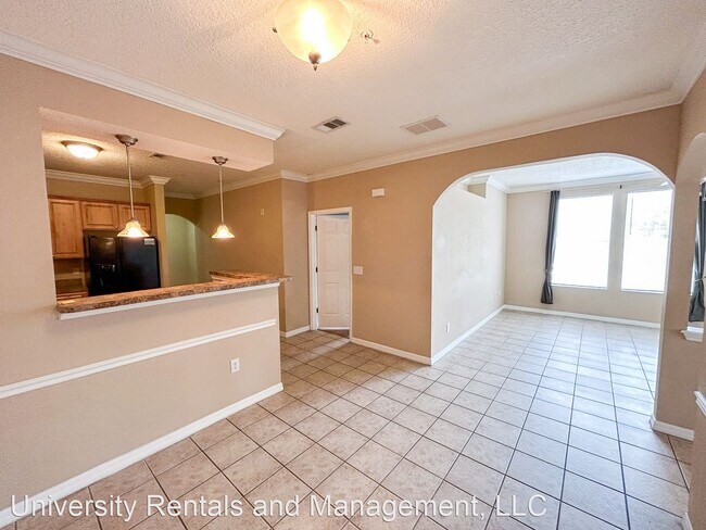 Building Photo - 3 br, 3 bath House - 1257 SW 9th Road #214