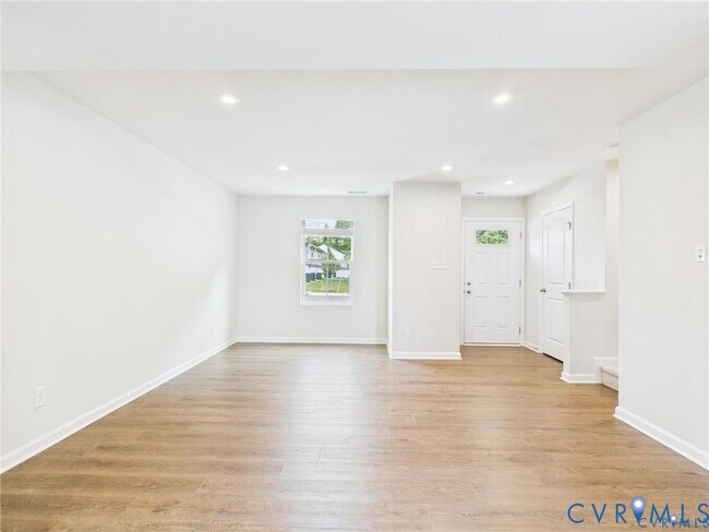 Foto del edificio - 1165 Canterbury Rdg Rd