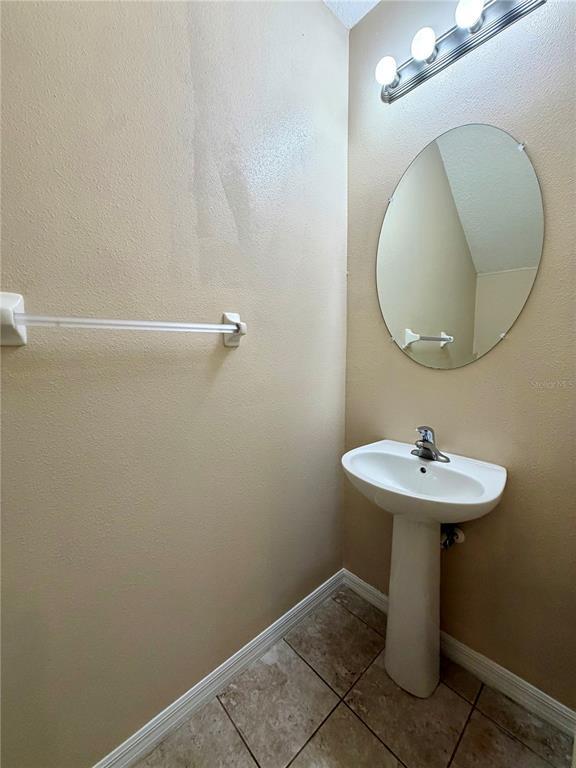 Foto del edificio - 7020 Woodchase Glen Dr