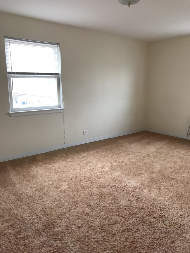 Photo - 2644 W Balmoral Ave