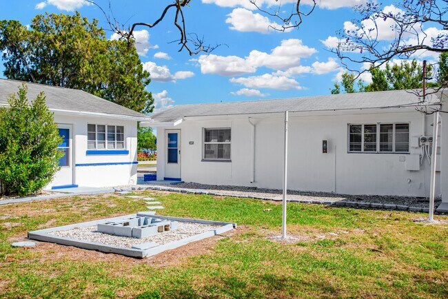 Foto del edificio - 310 S Mars Ave