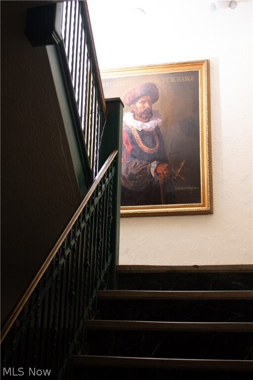 Foto del edificio - 13450 Cedar Rd