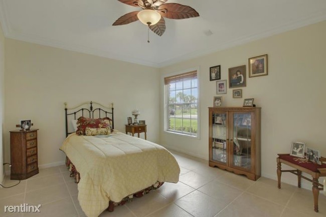 Building Photo - 3 br, 2 bath Condo - 7303 Le Chalet Blvd