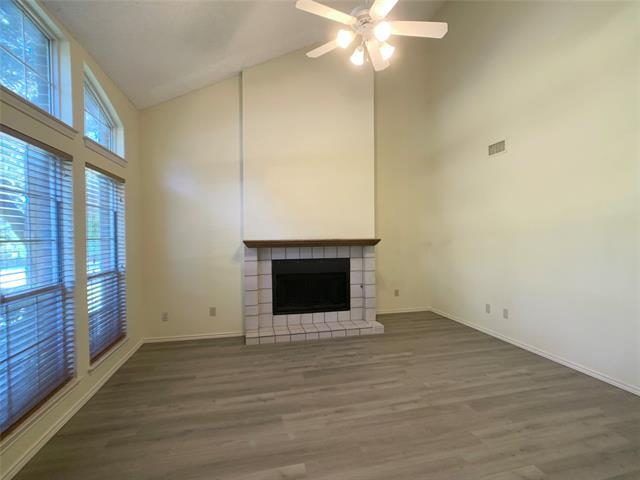 Building Photo - 1809 Crescent Creek Ln