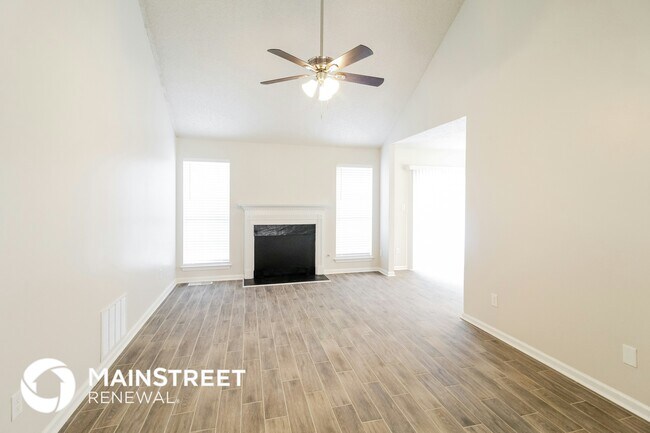 Foto del edificio - 1192 Berryhill Dr